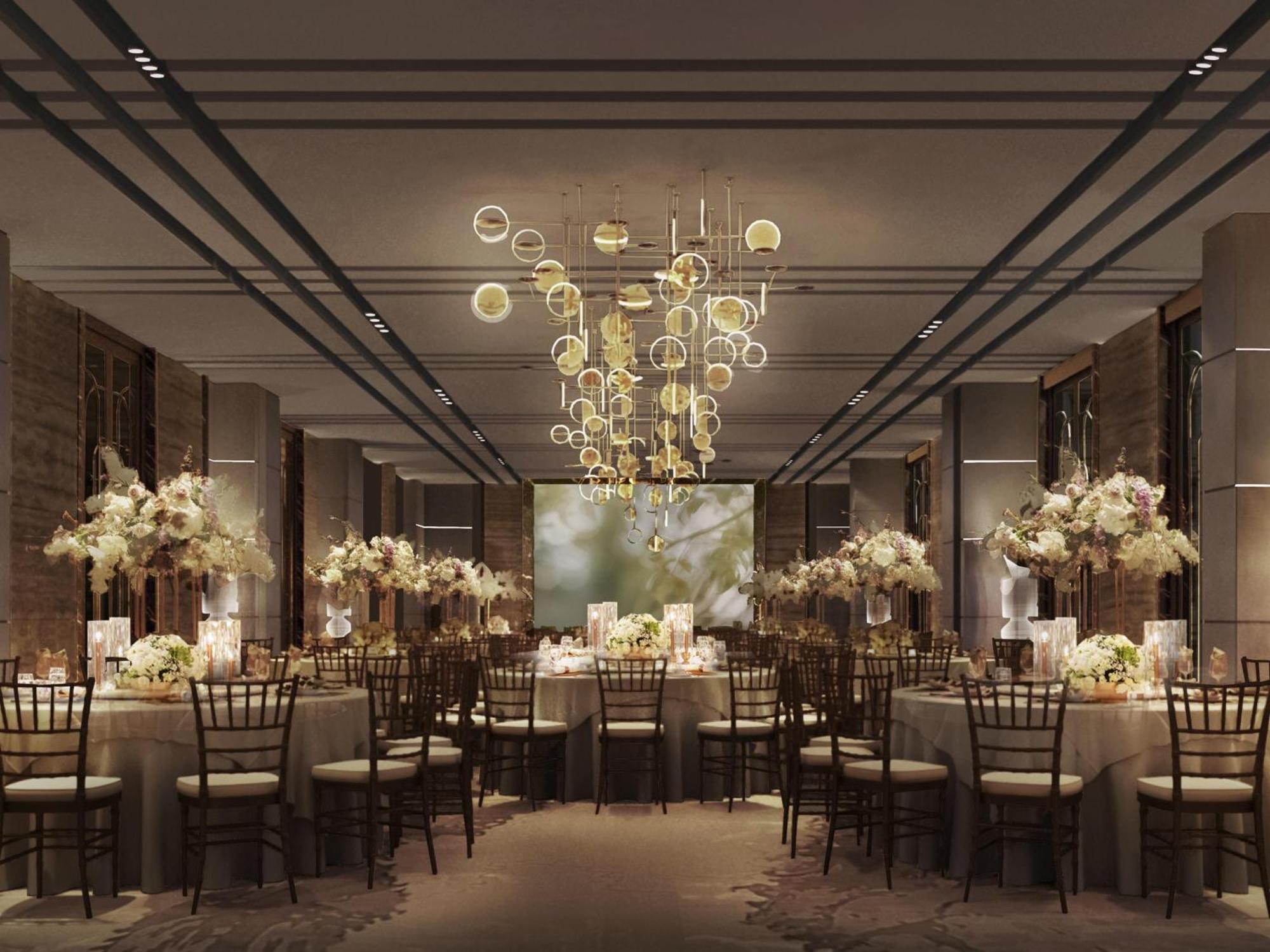 Moevenpick Centre 5*